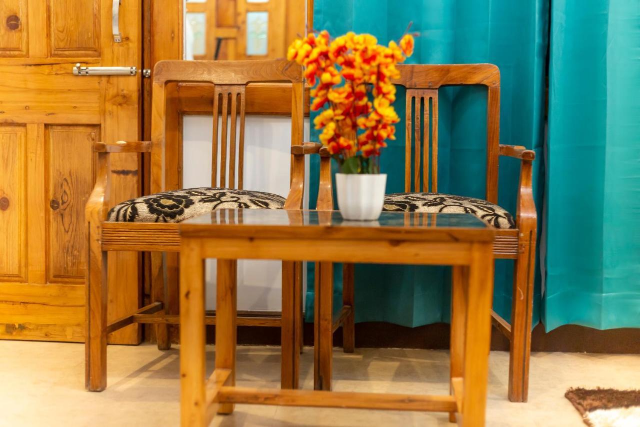 Golden Oak Bed & Breakfast Shimla Luaran gambar